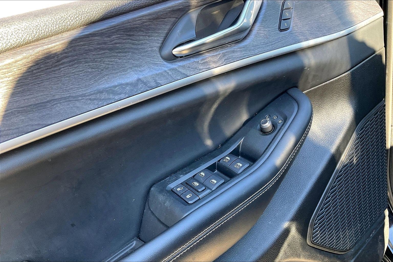 Certified 2024 Jeep Grand Cherokee Limited image 30