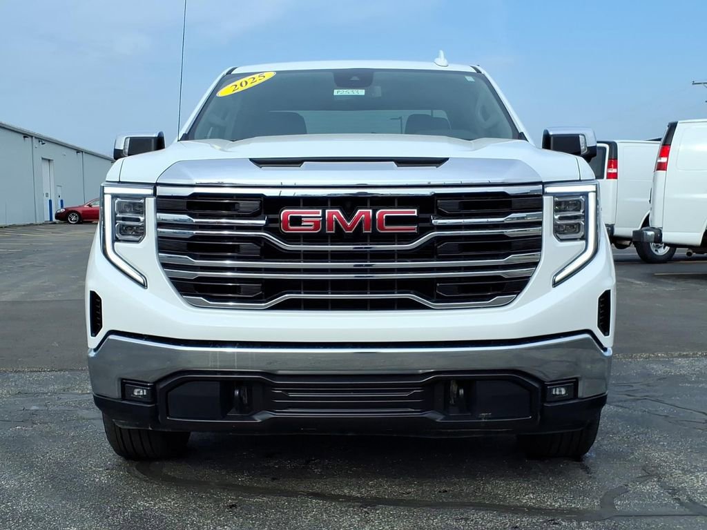 Certified 2025 GMC Sierra 1500 SLT image 2