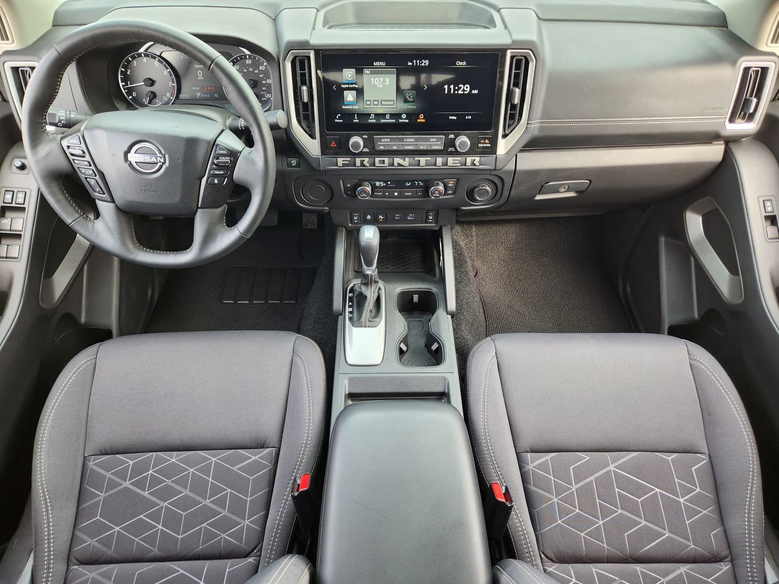 Used 2025 Nissan Frontier SV w/ SV Convenience Package image 28