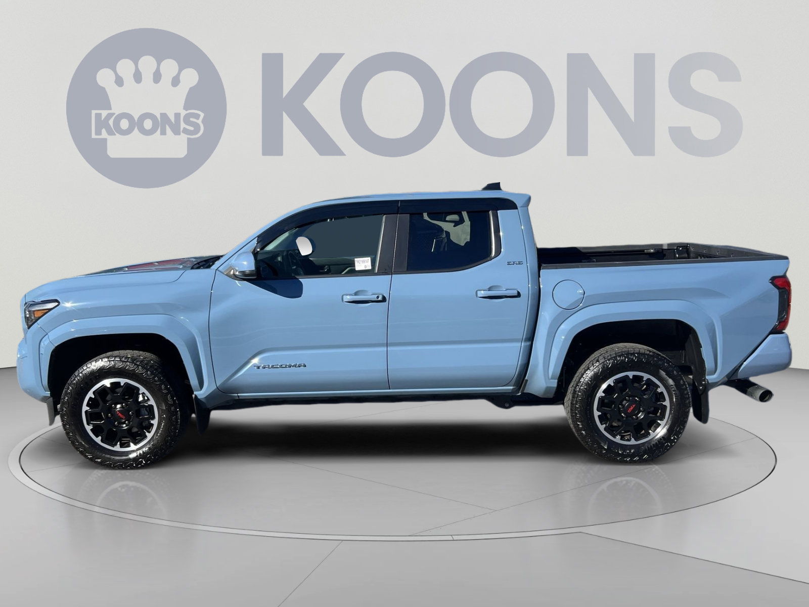Used 2026 Toyota Tacoma SR5 AWD/4WD image 2