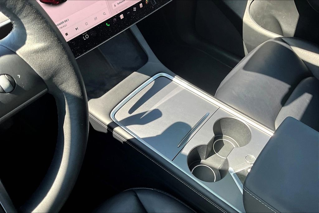 Used 2021 Tesla Model Y Long Range image 15