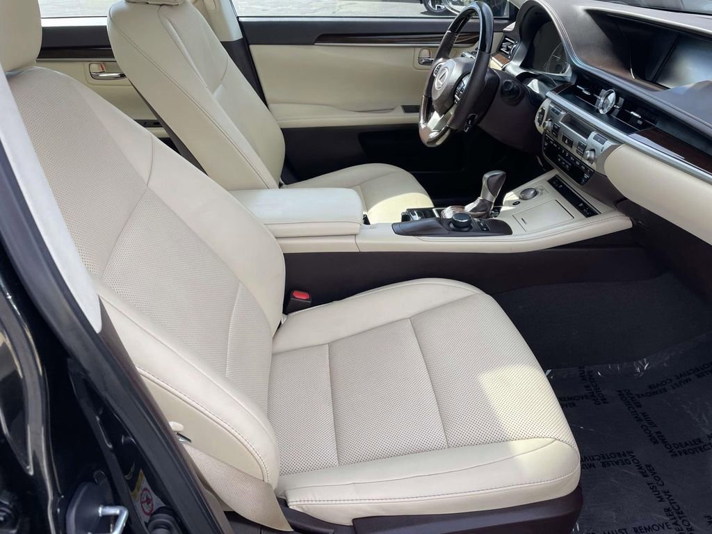 Used 2018 Lexus ES 350 w/ Premier Package image 49