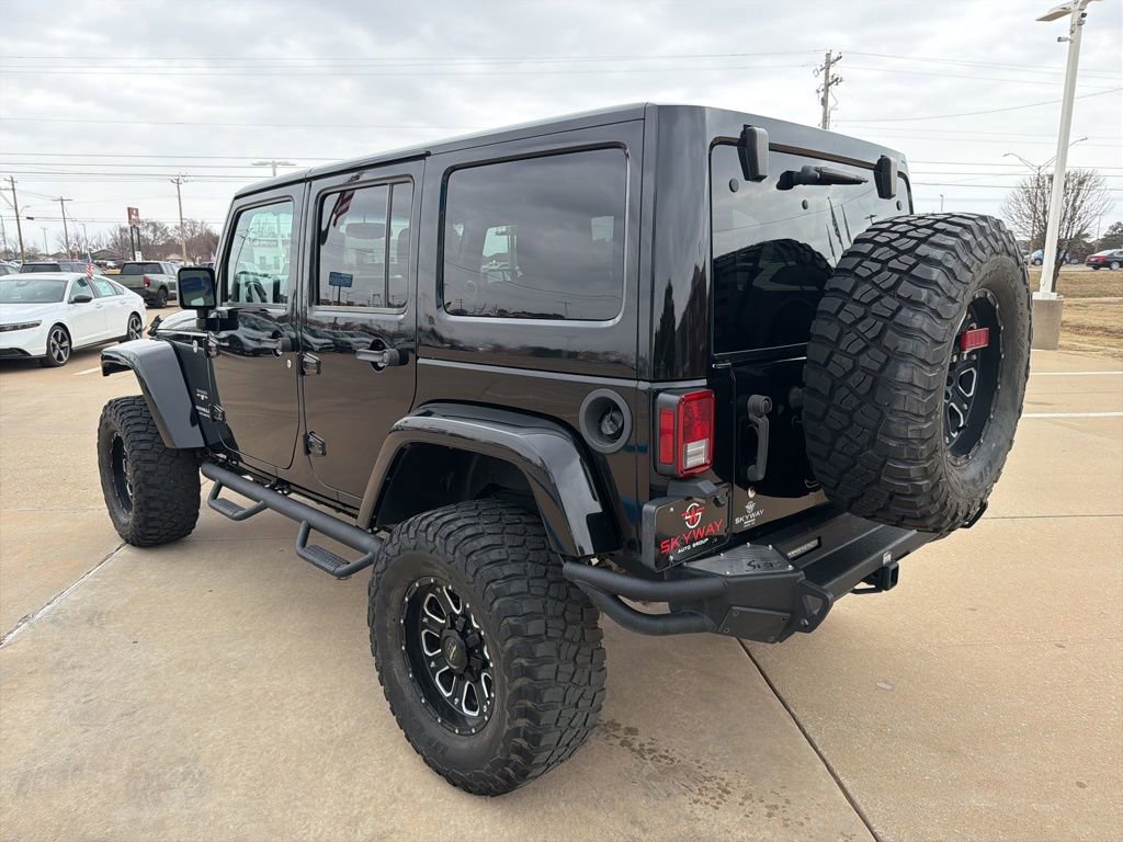 Used 2016 Jeep Wrangler Unlimited Sahara w/ Max Tow Package image 5