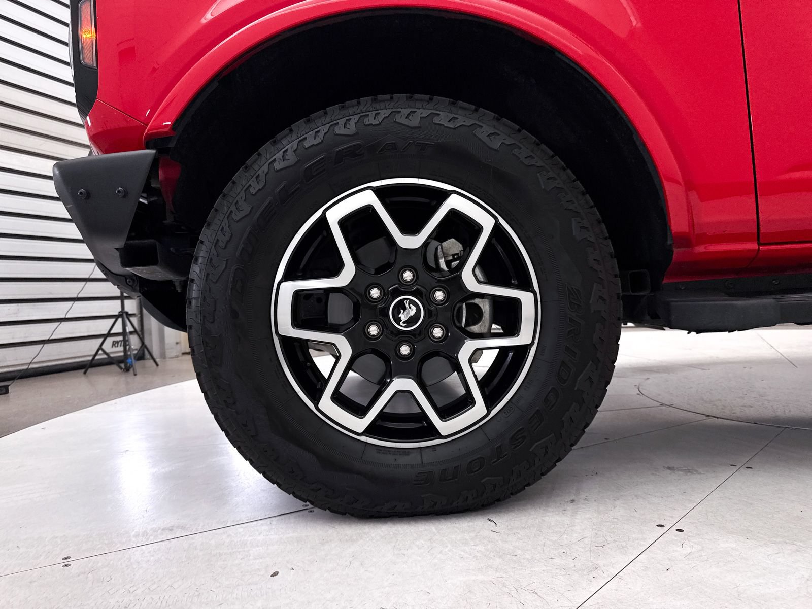 Used 2021 Ford Bronco Outer Banks AWD/4WD image 12