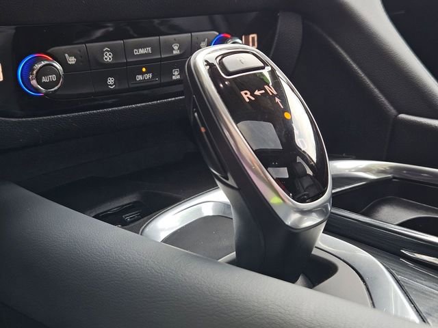 Used 2020 Buick Enclave Essence w/ Sport Touring Edition FWD image 16