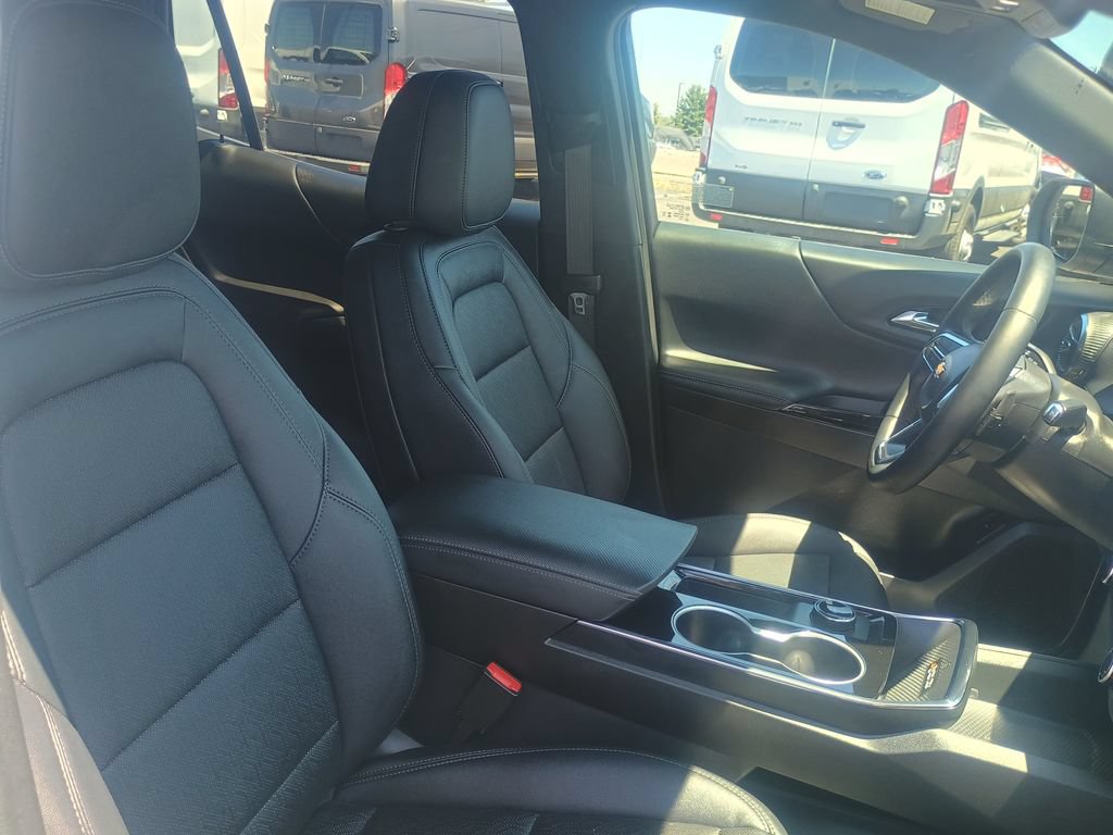Used 2026 Chevrolet Equinox LT w/ Convenience Package II AWD/4WD image 18