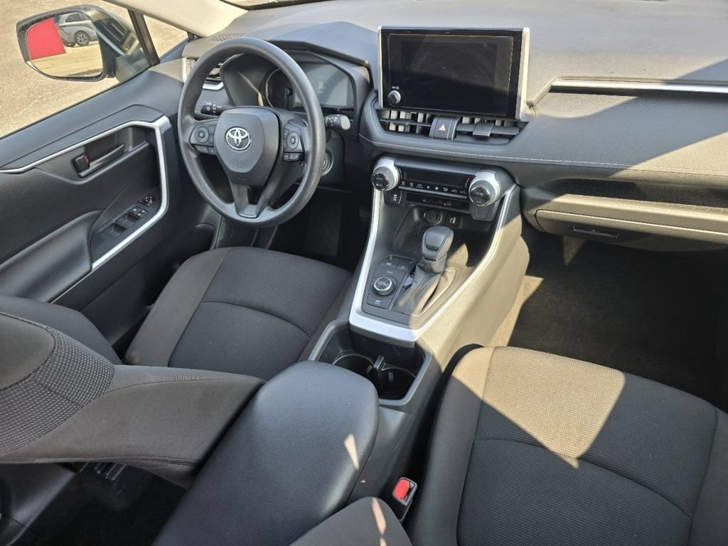 Certified 2025 Toyota RAV4 LE AWD/4WD image 22