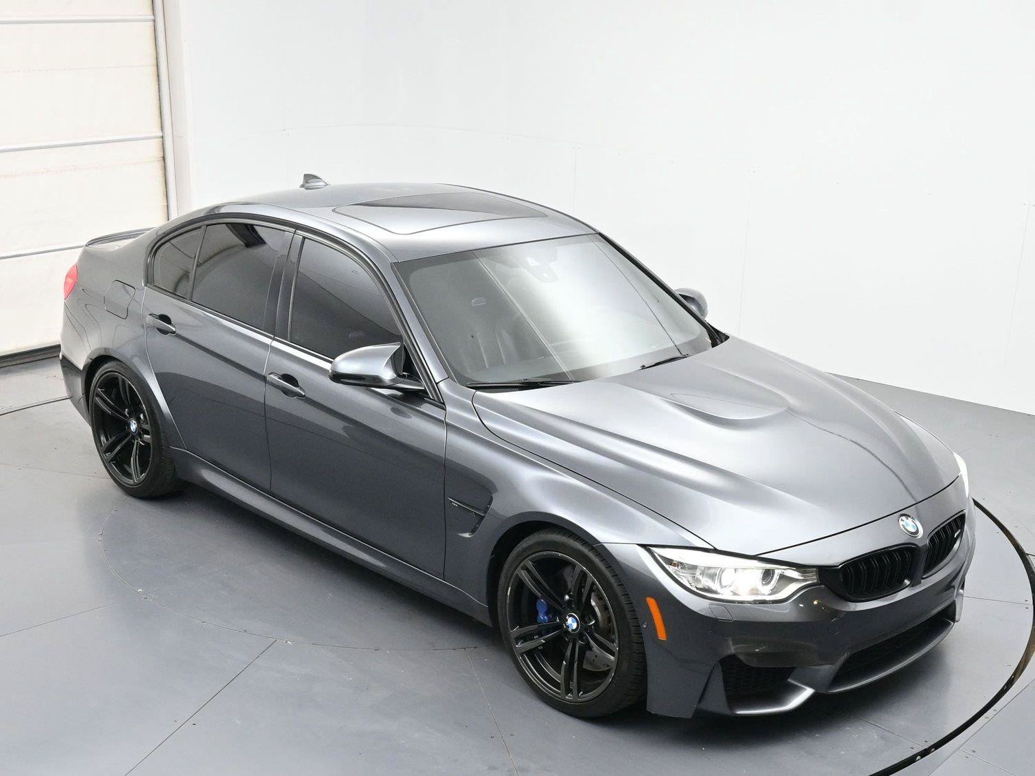 Used 2017 BMW M3 RWD image 34
