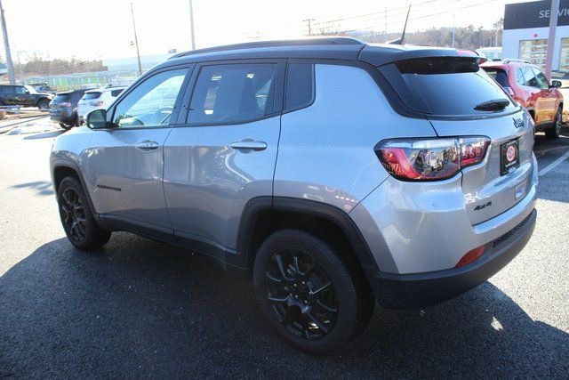 Used 2022 Jeep Compass Altitude image 25