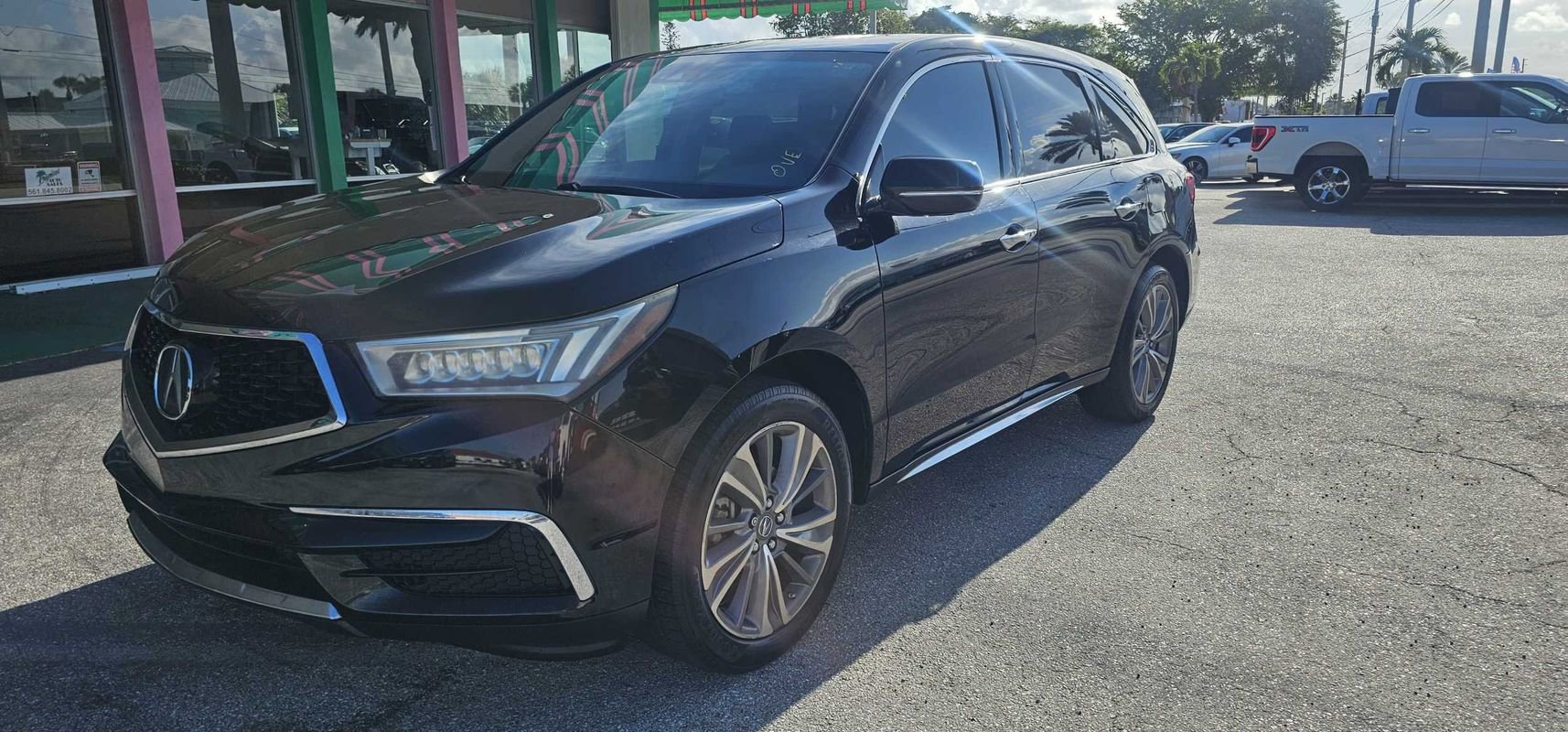 Used 2017 Acura MDX FWD w/ Tech & Entertainment