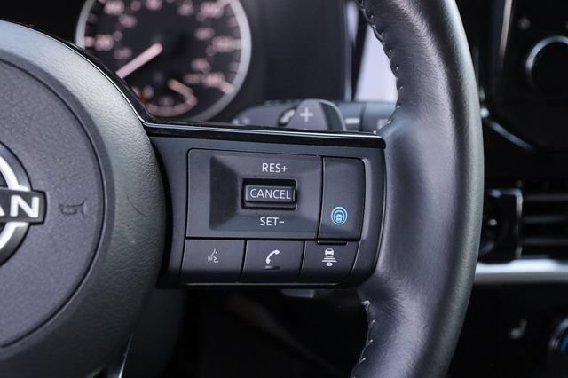 Certified 2025 Nissan Pathfinder SL w/ Black Appearance Package AWD/4WD image 14