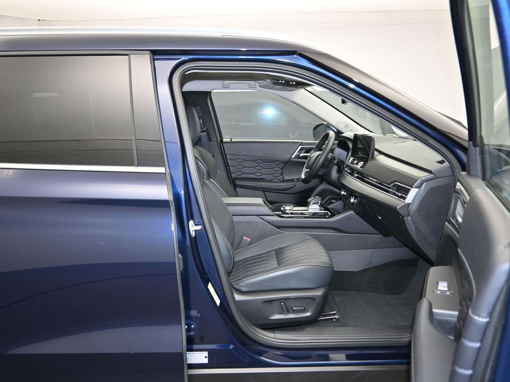 Used 2025 Mitsubishi Outlander SEL image 29