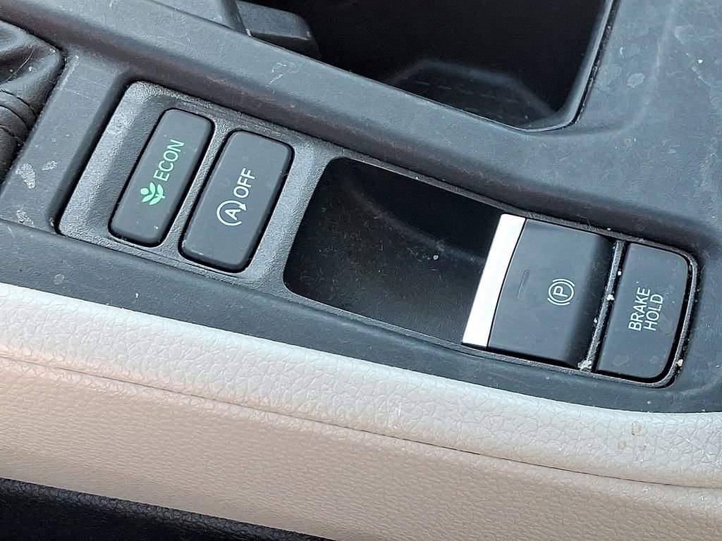 Used 2023 Honda Accord EX image 25