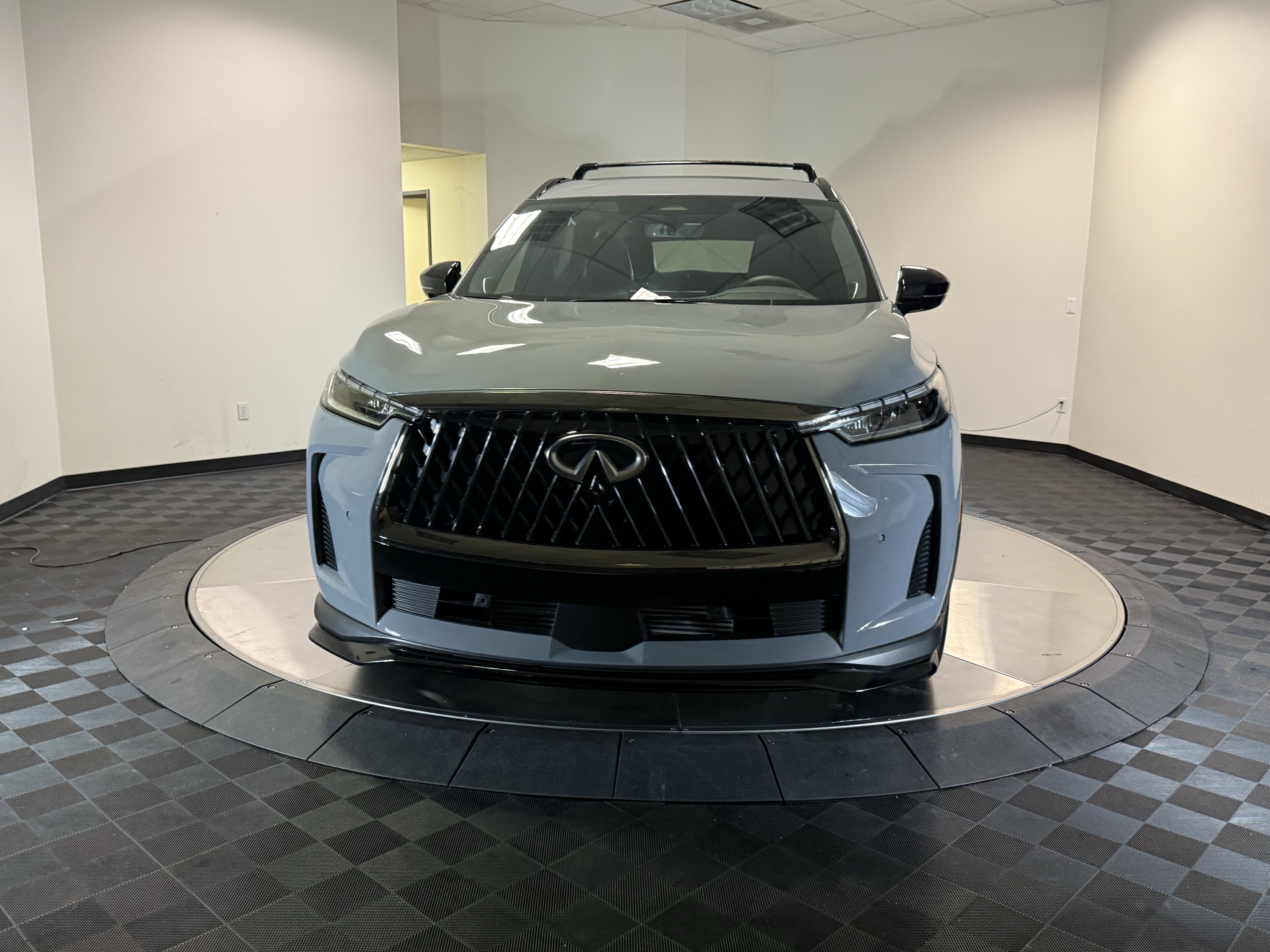 Certified 2026 INFINITI QX60 Sport AWD/4WD image 2