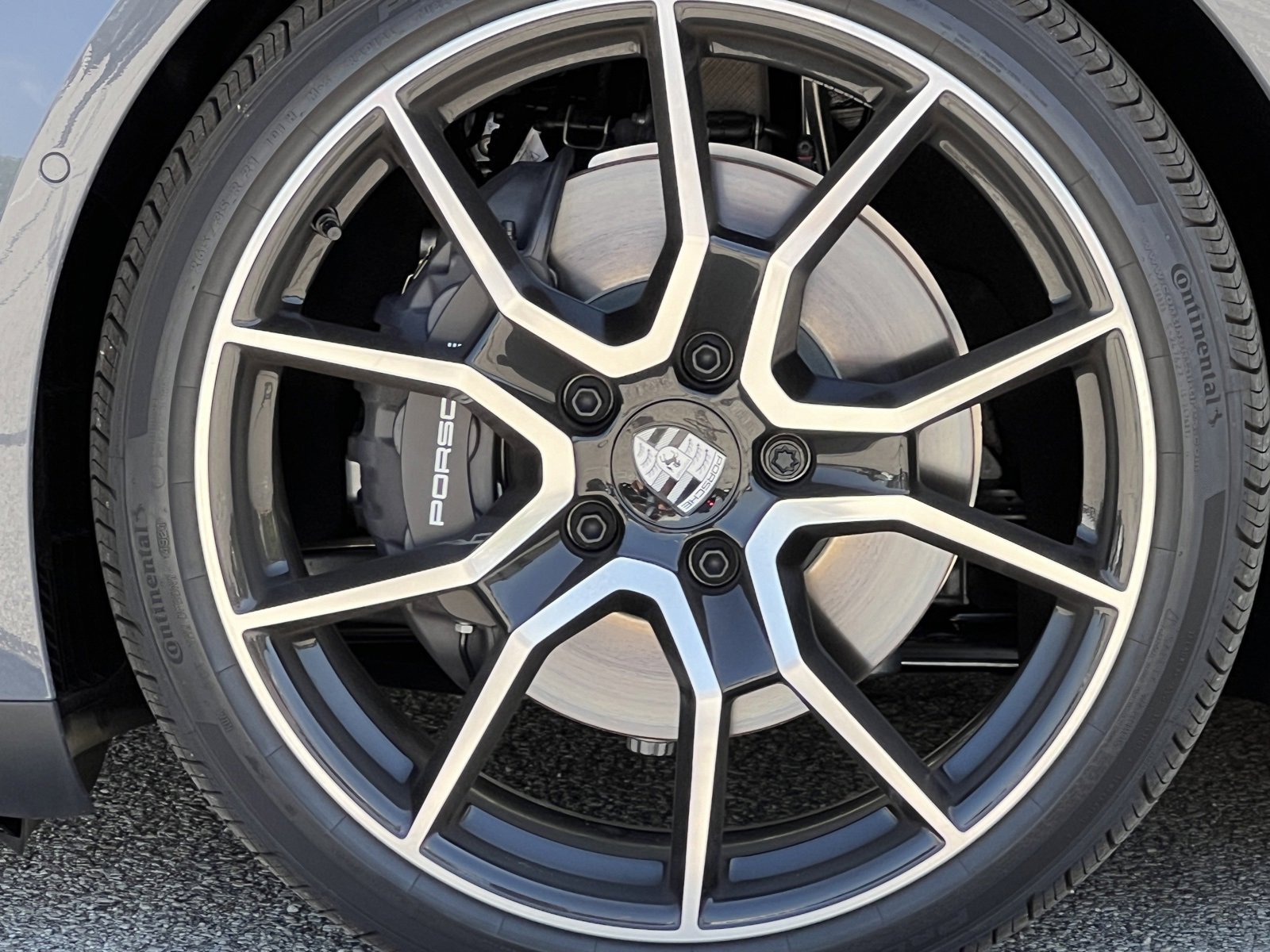 New 2025 Porsche Taycan image 13