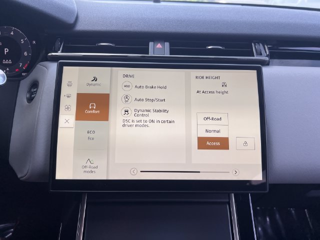 Used 2024 Land Rover Range Rover Velar Dynamic SE AWD/4WD image 27
