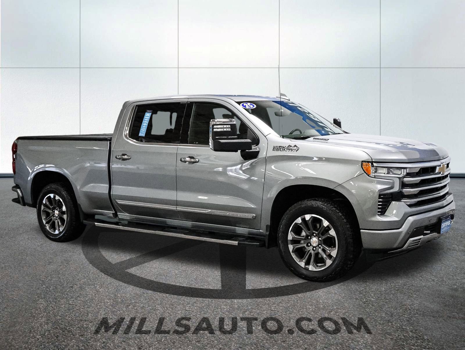 Certified 2025 Chevrolet Silverado 1500 High Country w/ Technology Package image 10