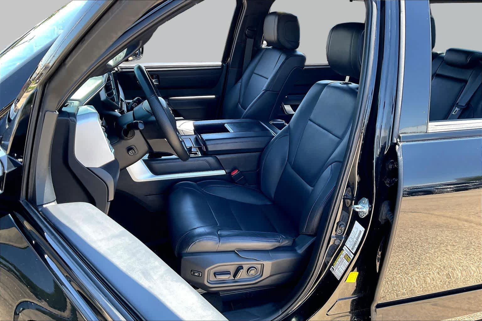Used 2022 Toyota Tundra Platinum AWD/4WD image 8