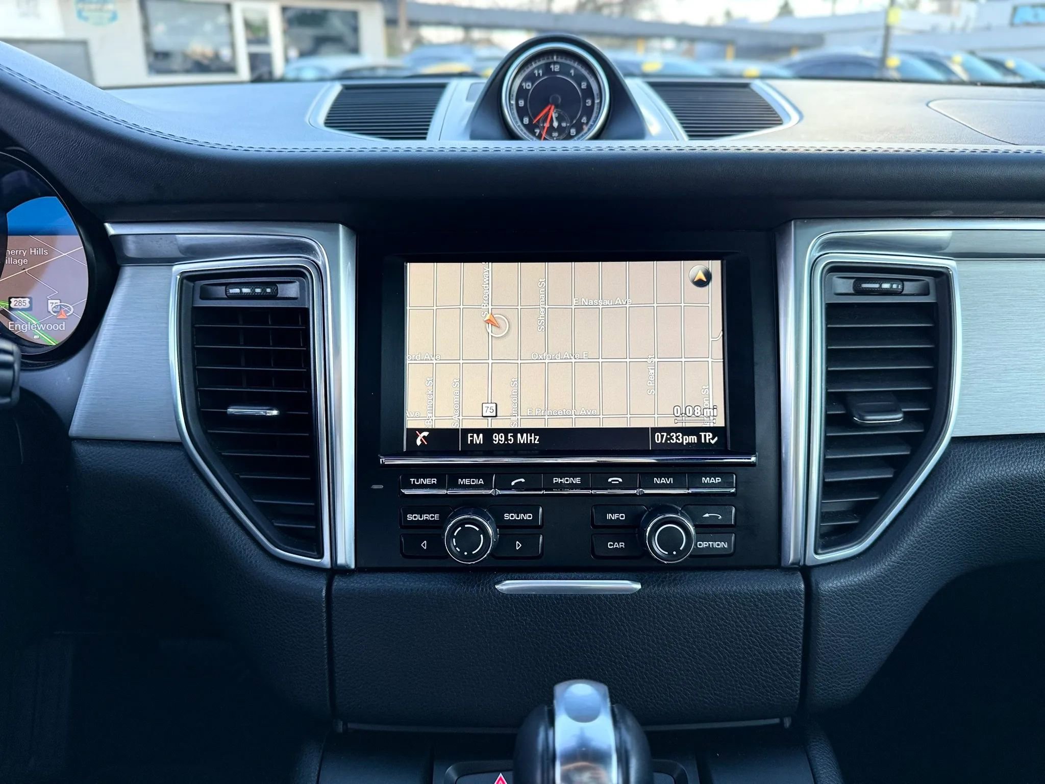 Used 2016 Porsche Macan S w/ Premium Package Plus AWD/4WD image 32