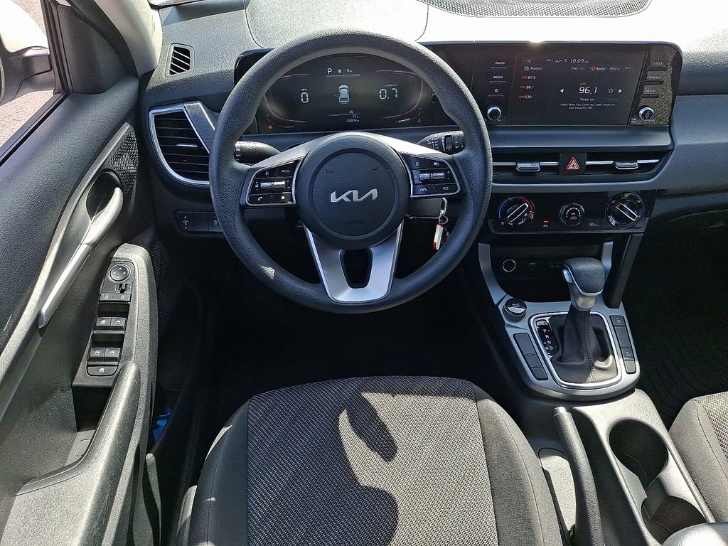 Certified 2024 Kia Seltos LX AWD/4WD image 13
