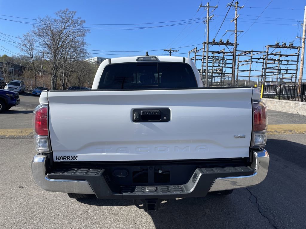 Used 2020 Toyota Tacoma TRD Off-Road AWD/4WD image 4