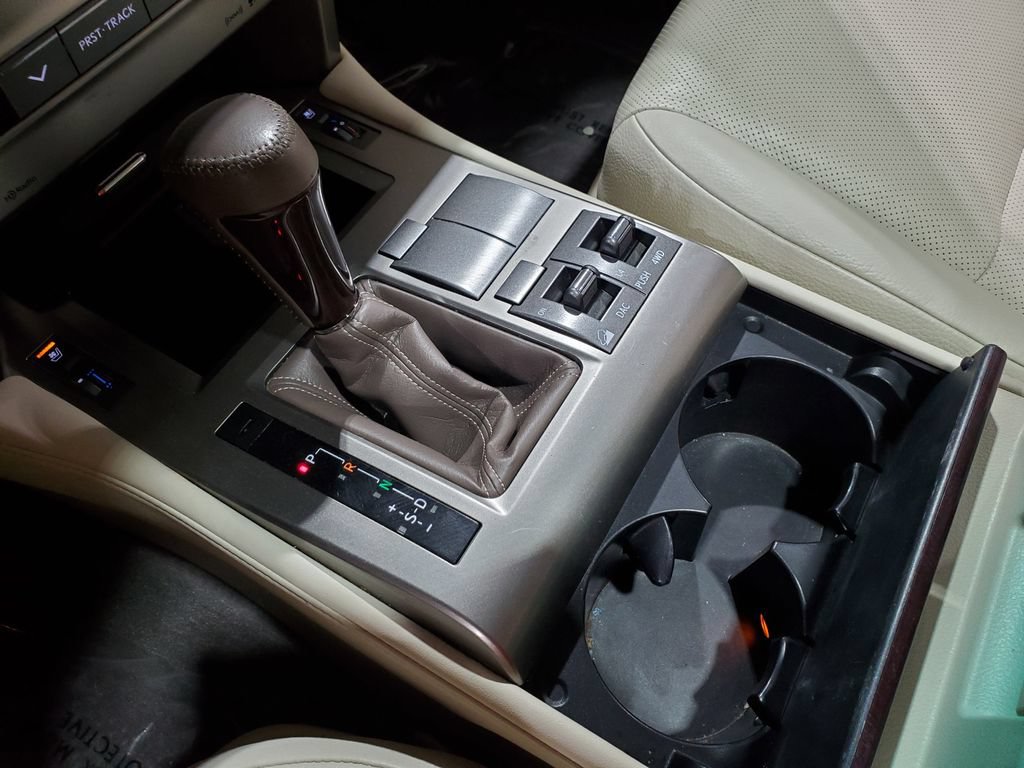 Used 2018 Lexus GX 460 Premium w/ Premium Package AWD/4WD image 34