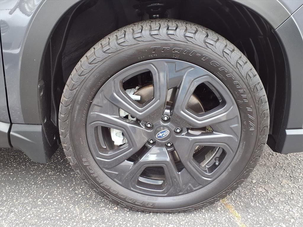 Used 2025 Subaru Ascent Onyx Edition image 4