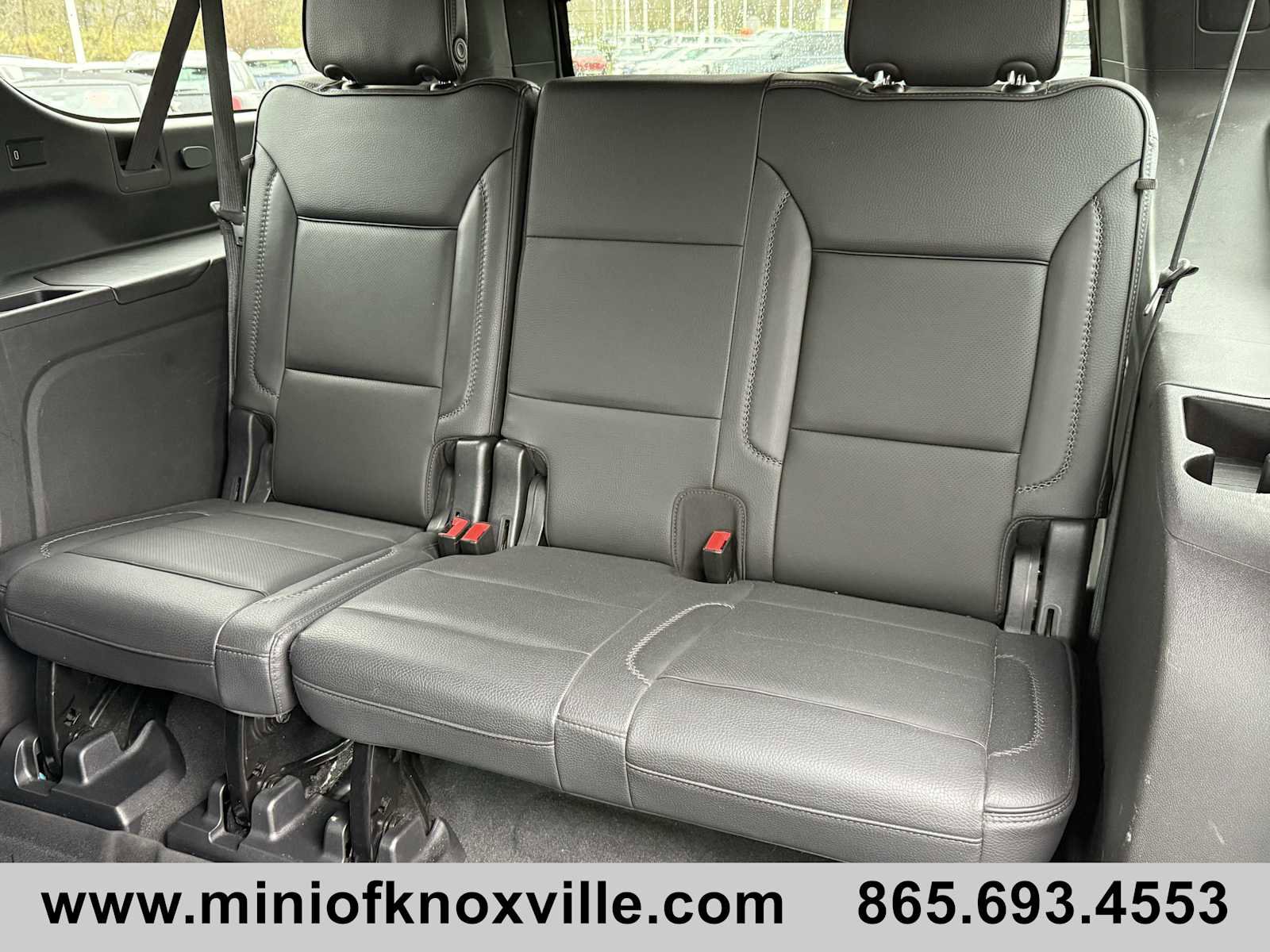 Used 2021 GMC Yukon XL Denali w/ Denali Premium Package image 32