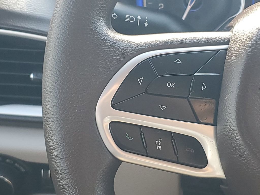 Used 2019 Chrysler Pacifica LX image 34