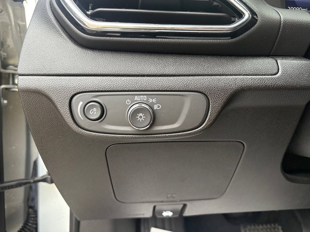 Used 2023 Chevrolet Bolt EUV LT FWD image 24
