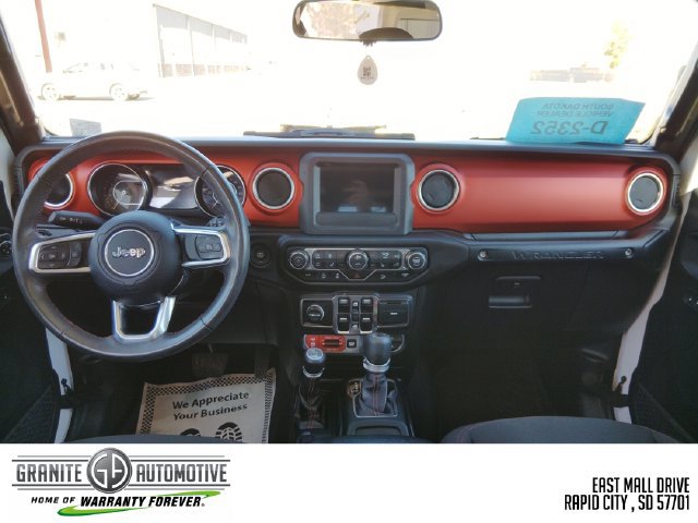 Used 2019 Jeep Wrangler Unlimited Rubicon w/ Cold Weather Group AWD/4WD image 13