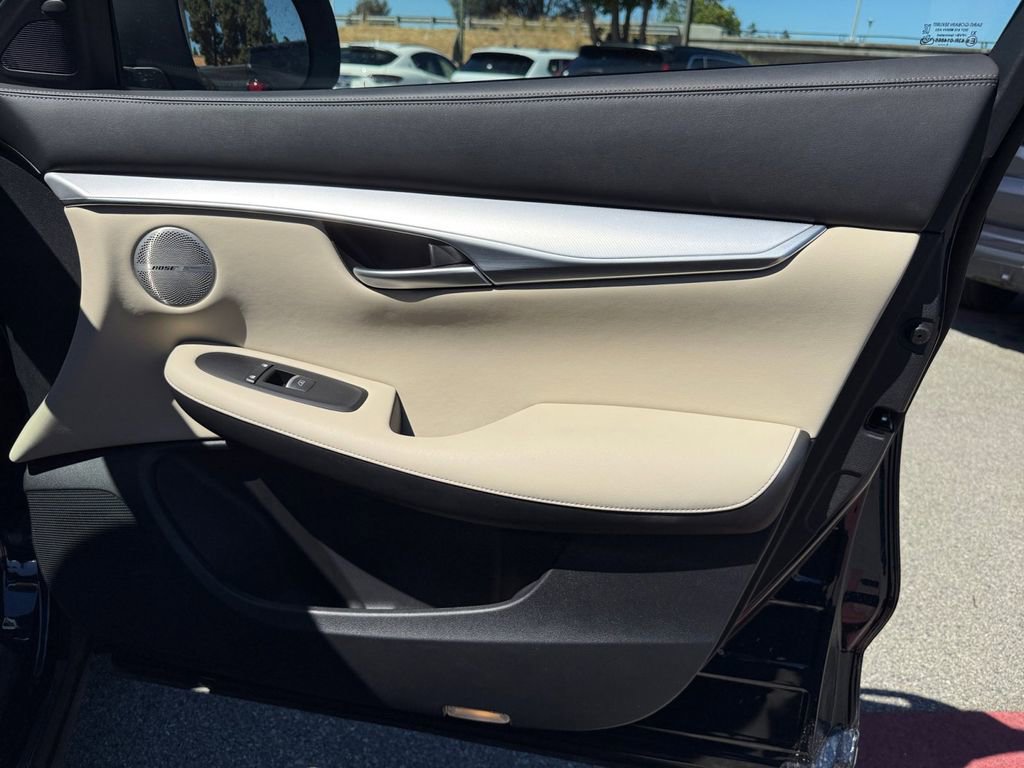 Used 2022 INFINITI QX50 Sensory image 27