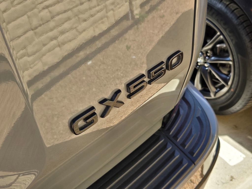 Used 2024 Lexus GX 550 AWD/4WD image 23