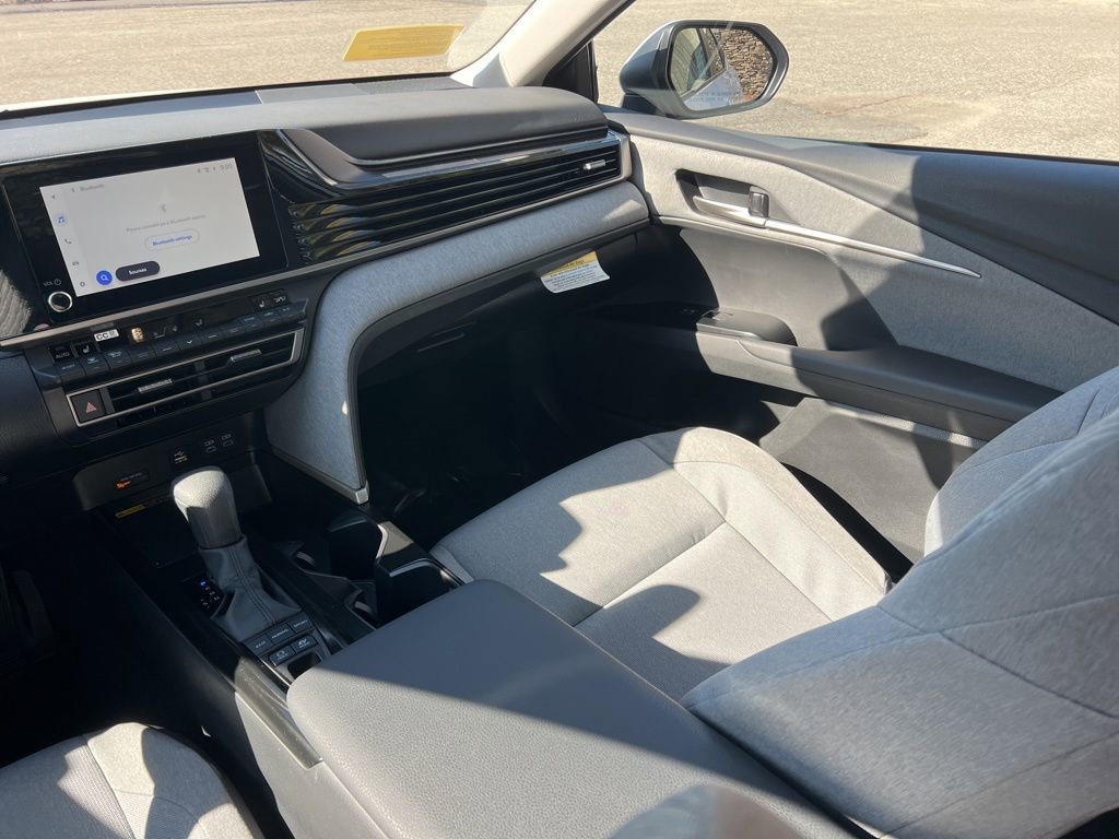 Used 2026 Toyota Camry LE w/ Convenience Package image 24