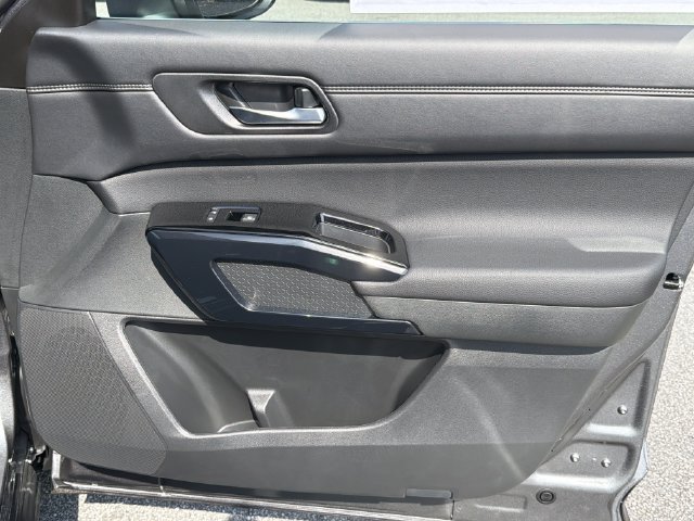 New 2026 Nissan Pathfinder Platinum AWD/4WD image 17