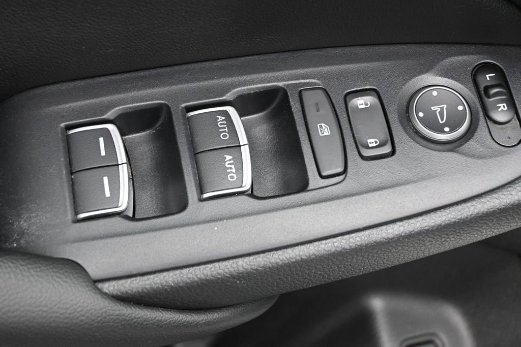 Used 2020 Honda Accord Sport image 11