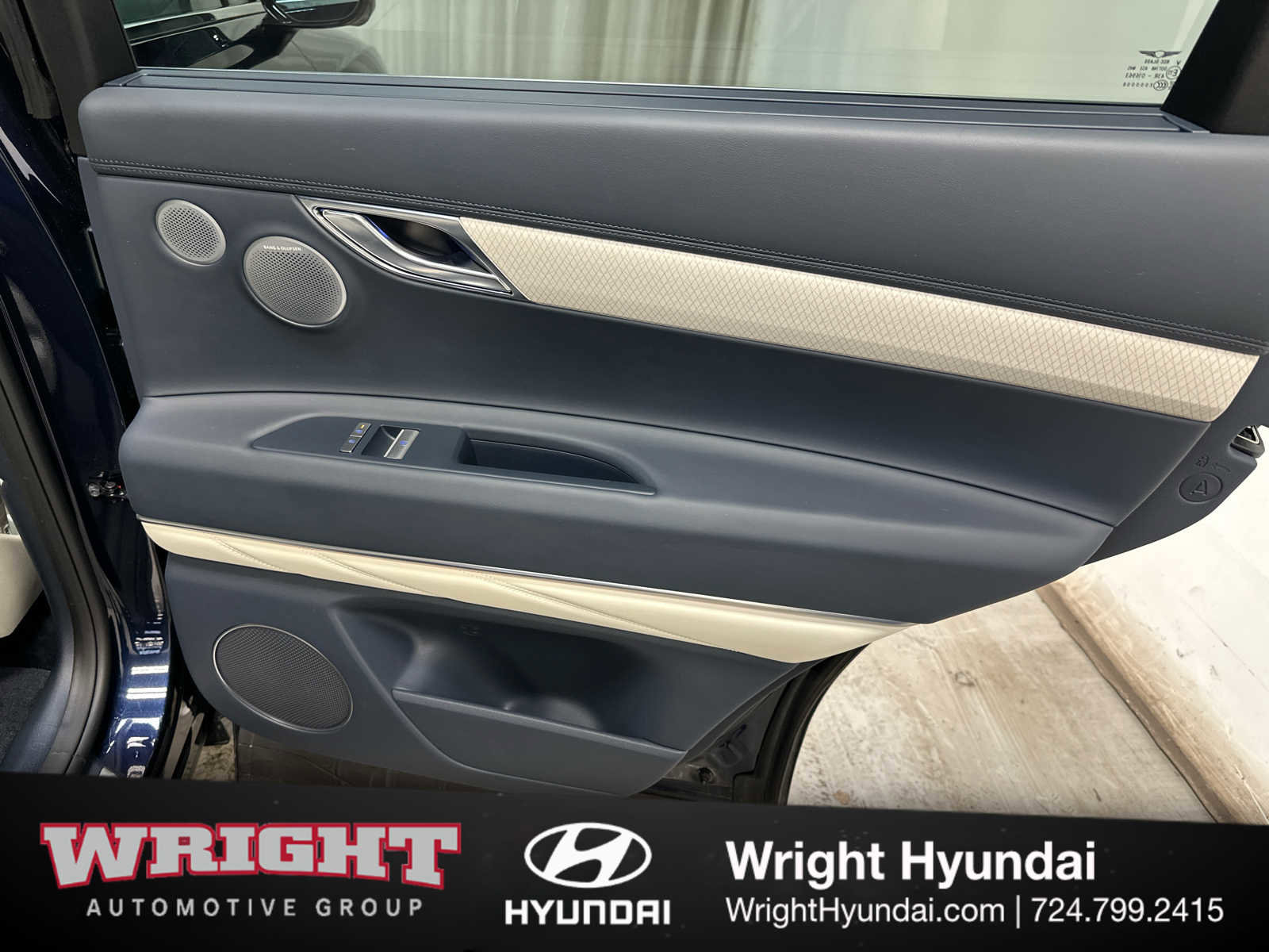 Certified 2025 Genesis GV80 3.5T Prestige image 15