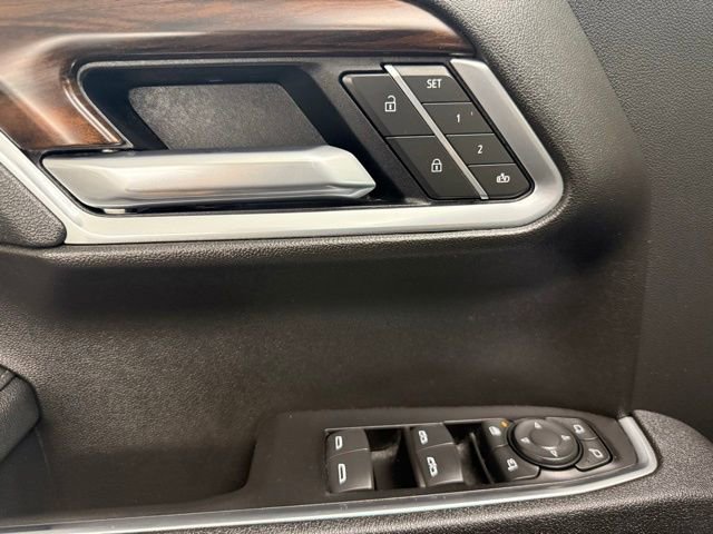 Used 2025 GMC Sierra 1500 SLT image 29