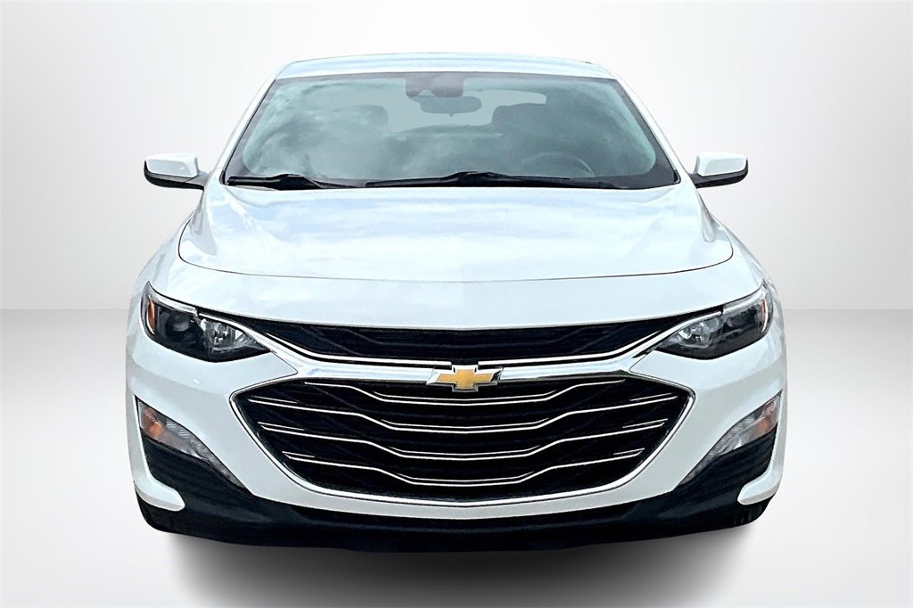 Used 2020 Chevrolet Malibu LT image 2