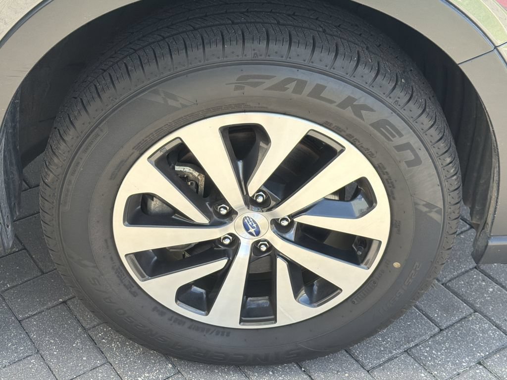 Certified 2021 Subaru Outback Premium AWD/4WD image 10