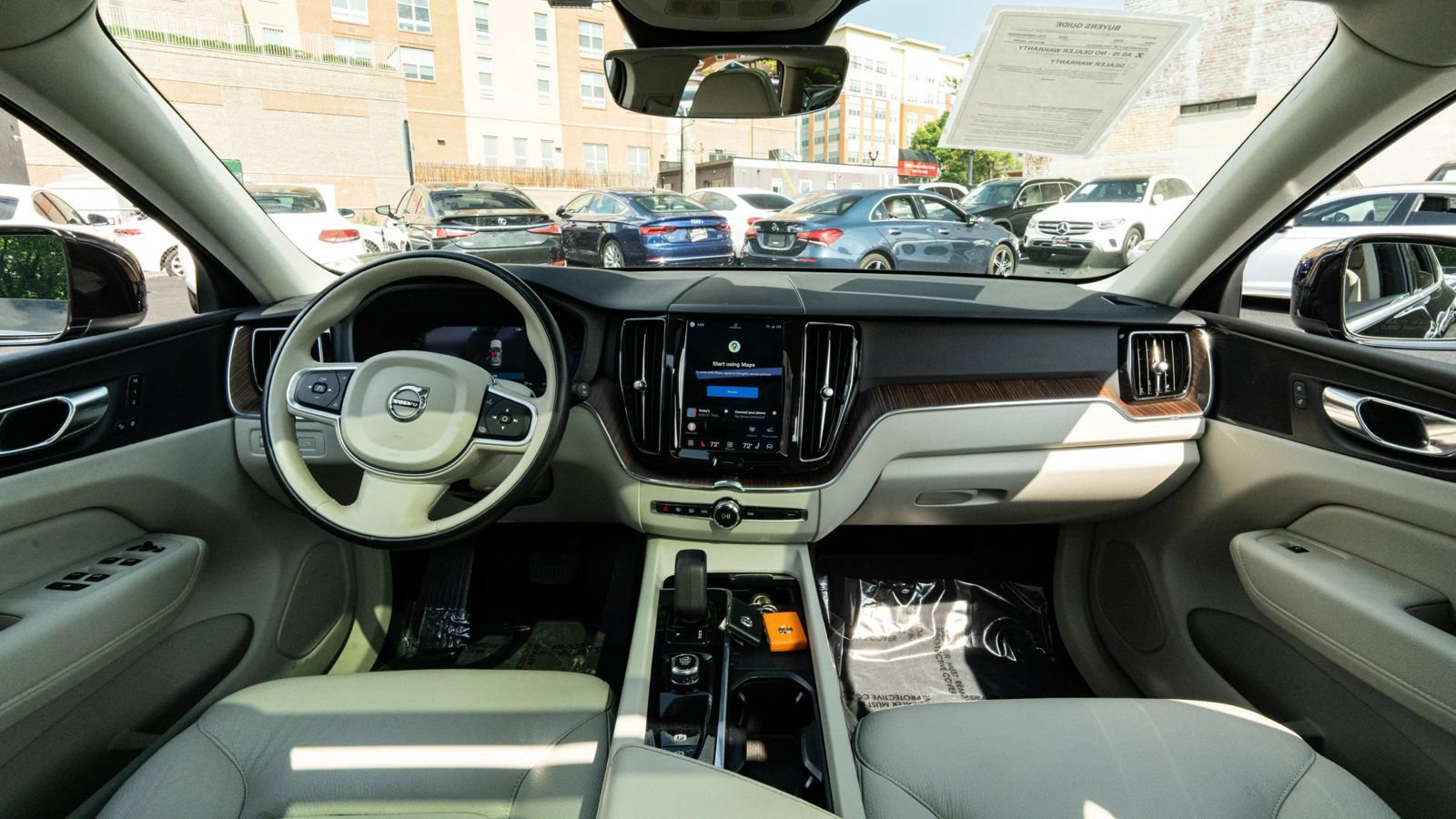 Used 2022 Volvo XC60 B5 Momentum AWD/4WD image 30