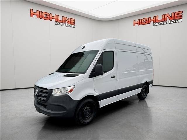 Used 2021 Mercedes-Benz Sprinter 1500 image 1