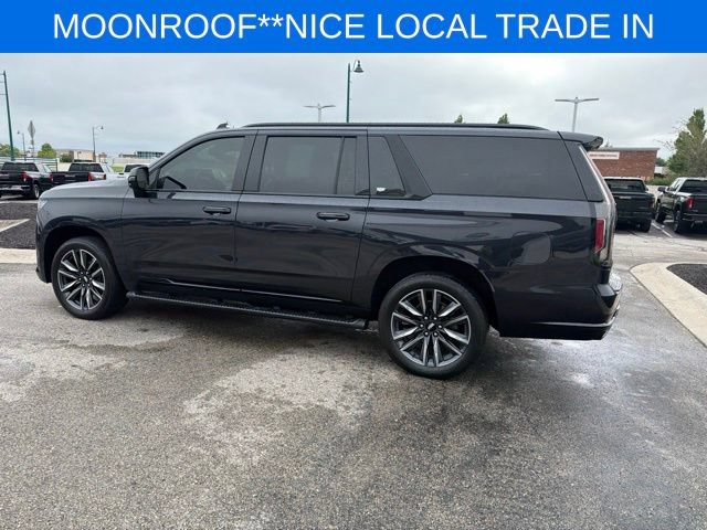 Used 2023 Cadillac Escalade ESV Sport AWD/4WD image 9