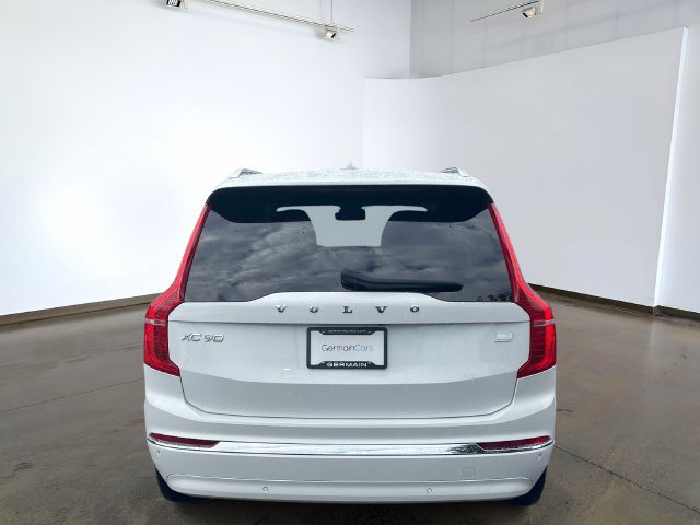 Used 2024 Volvo XC90 T8 Ultimate AWD/4WD image 5