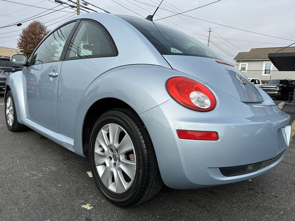 Used 2010 Volkswagen Beetle Coupe image 38