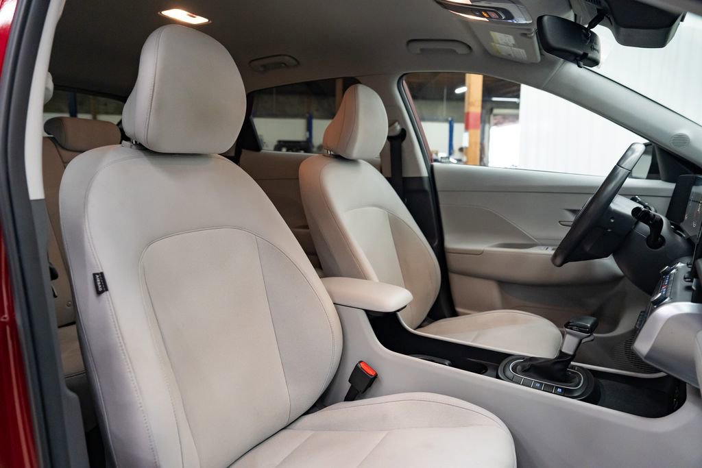 Used 2024 Hyundai Kona SEL image 27