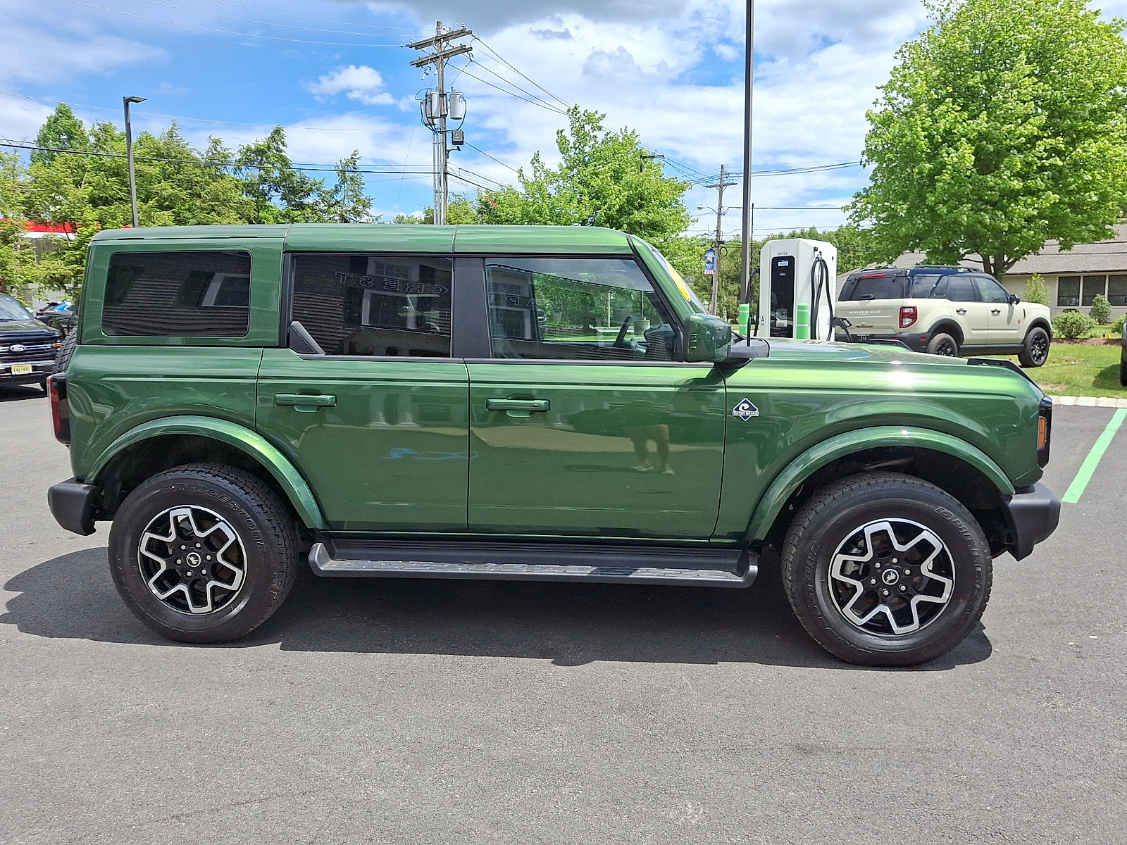 Certified 2025 Ford Bronco Outer Banks AWD/4WD image 4