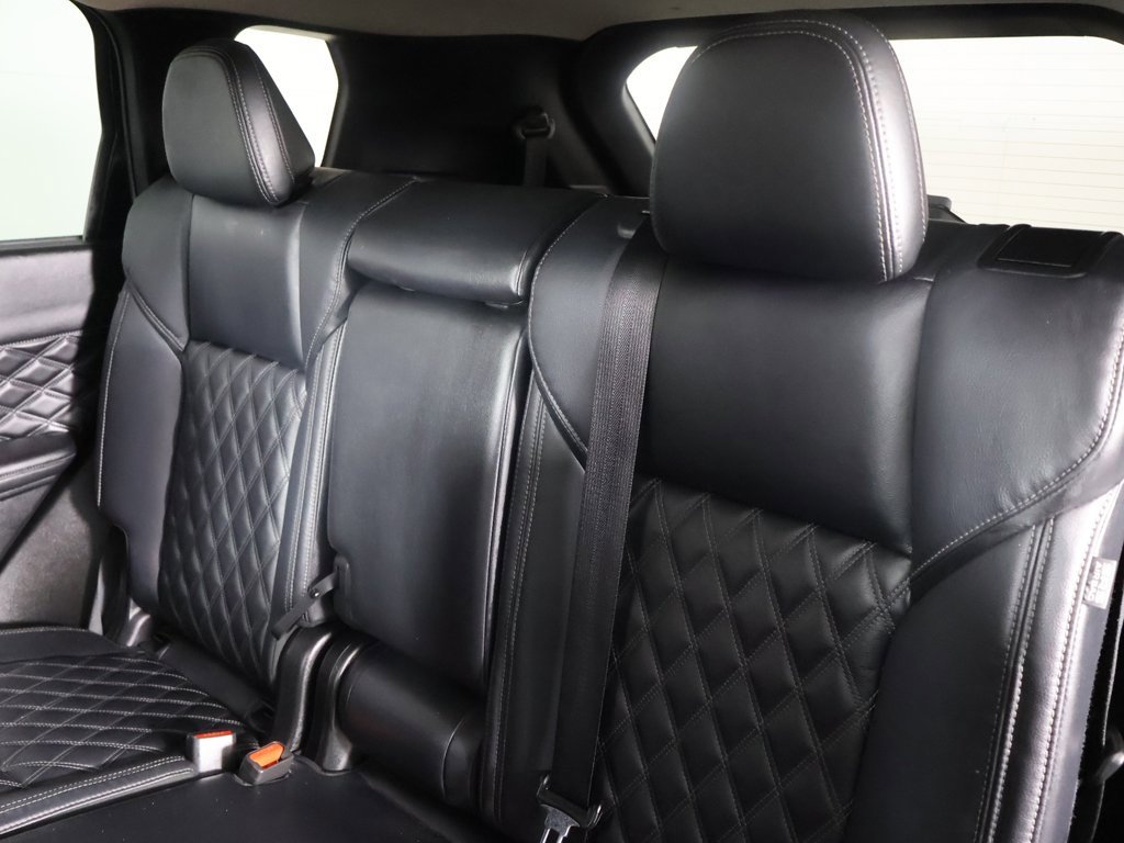 Used 2023 Mitsubishi Outlander SEL image 30