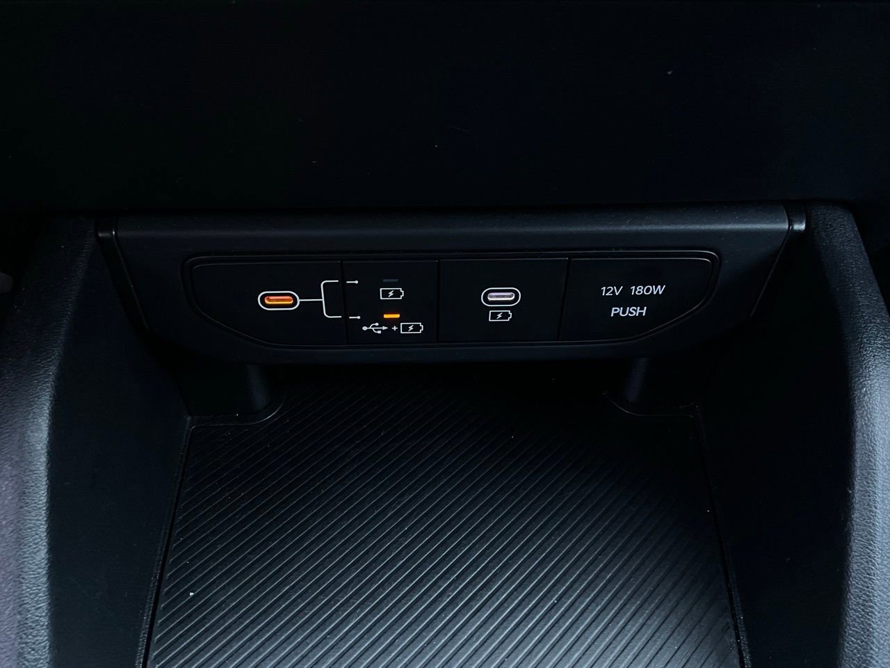 Used 2025 Kia K4 LXS image 26