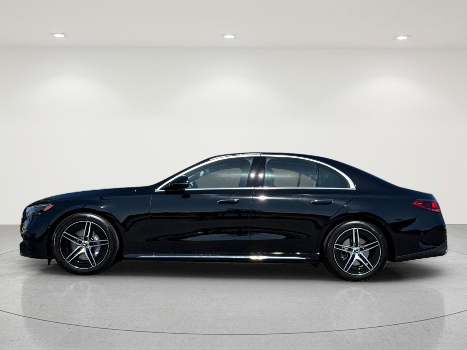 New 2027 Mercedes-Benz E 350 4MATIC Sedan image 2